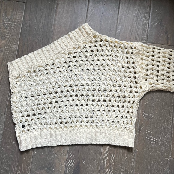 Mauve by Anthropologie One-Shoulder Crochet Layer top in cream NWOT - Picture 8 of 16